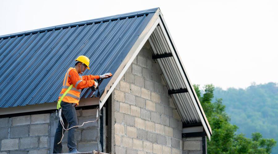 Expert Emergency Roof Repairs services in Kirkville, NY